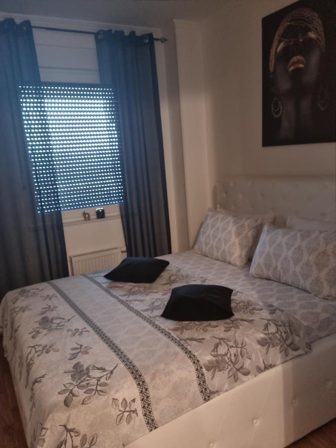 شقة بانيا لوكا  في Apartman Anamarija المظهر الخارجي الصورة